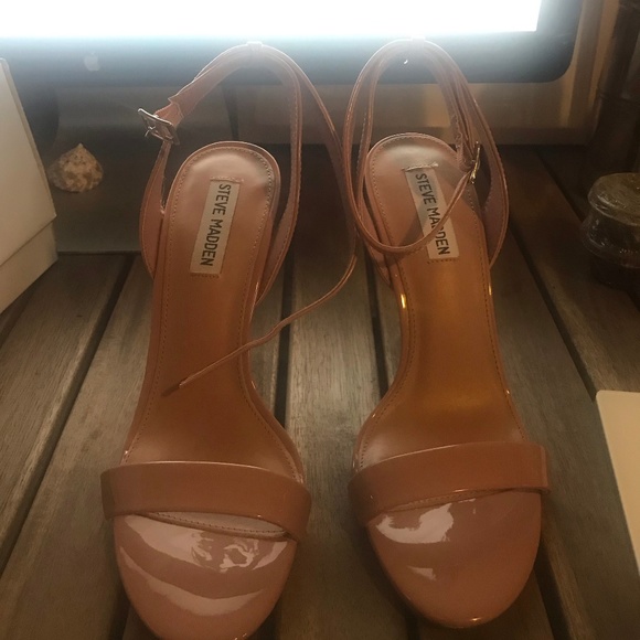 Steve Madden Indulge Sandal Blush Color 